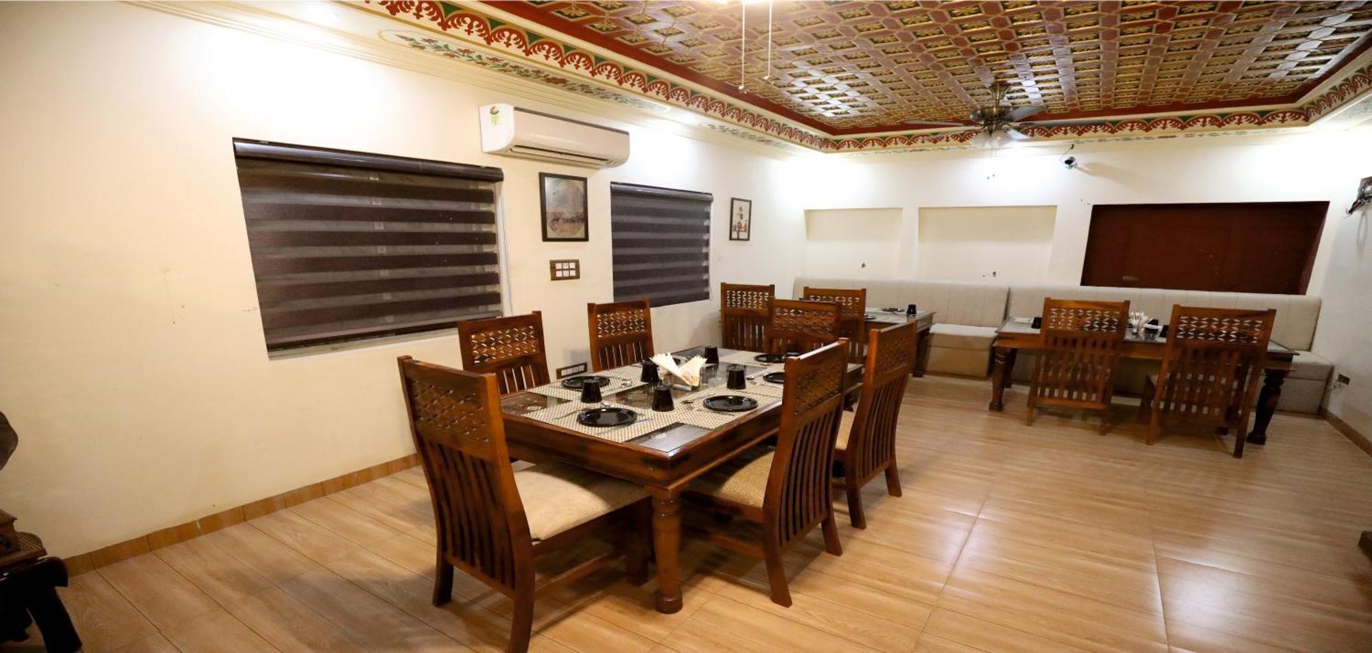 Hotel Vijayvargiya Dhani Bikaner Ngoại thất bức ảnh